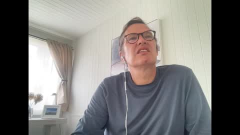 Snapshot of usablemale chatting on 03.10.25 P online show from 03.10.25
