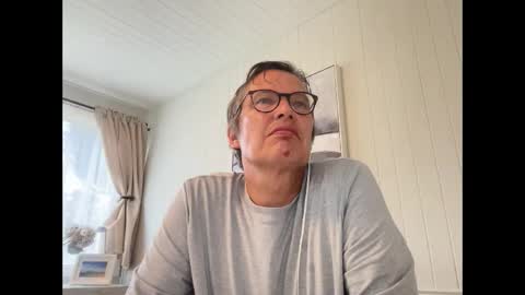 Snapshot of usablemale chatting on 03.12.25 P online show from 03.12.25
