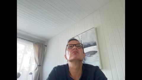 Snapshot of usablemale chatting on 10.07.25 P online show from 10.07.25