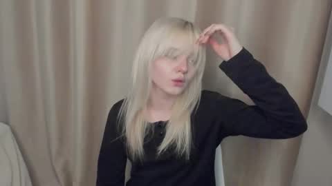 Snapshot of ustimeow chatting on 01.14.26 Usti online show from 01.14.26