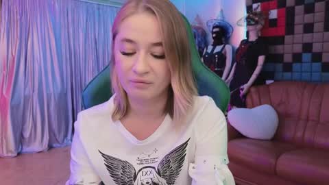 Leila online show from 12.10.24