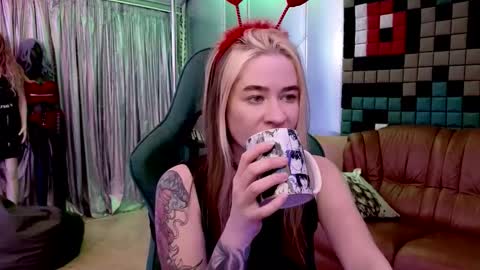 Leila online show from 02.02.26