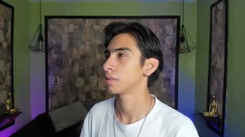 UYUKIE online show from 10.13.25