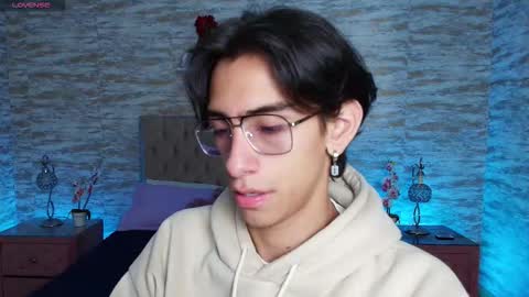 UYUKIE online show from 03.24.26