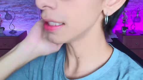 UYUKIE online show from 04.14.26