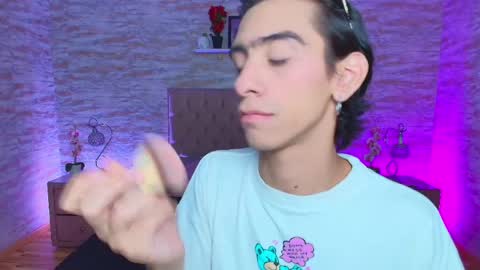 UYUKIE online show from 04.17.26