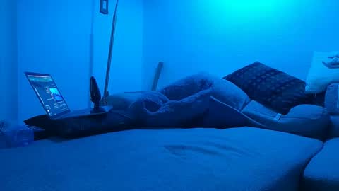 Rikki Stormgren online show from 10.28.25