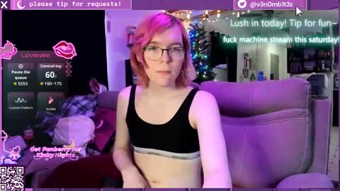 Snapshot of v3n0mb1t3z chatting on 12.13.25 kermit online show from 12.13.25