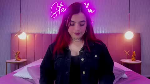Snapshot of vaaleriee_miller_ chatting on 01.07.25 valeriee miller online show from 01.07.25
