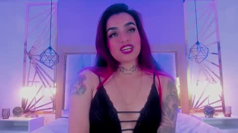 Snapshot of vaaleriee_miller_ chatting on 01.13.25 valeriee miller online show from 01.13.25