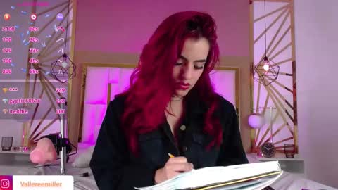 Snapshot of vaaleriee_miller_ chatting on 12.05.25 valeriee miller online show from 12.05.25