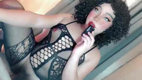 Snapshot of vae_sha chatting on 12.15.25 JESS - DONT FORGET TO FOLLOW ME AND GIVE ME THUMBS UP online show from 12.15.25