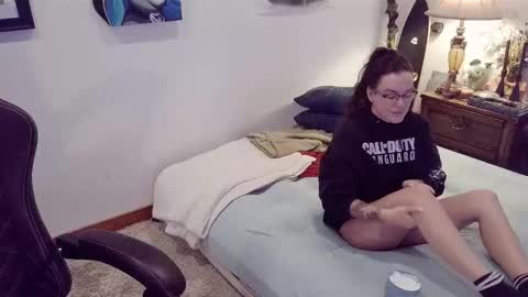 vagelicious online show from 11.11.25