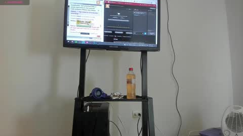 Vahiolet smith online show from 10.14.25