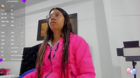 Vahiolet smith online show from 12.02.25