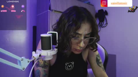 Snapshot of vainilla_l chatting on 10.04.25 Vainilla Independent model online show from 10.04.25