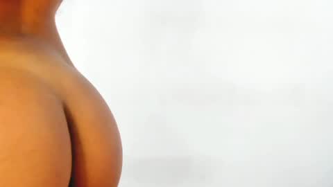 Vaiolet  online show from 02.14.25