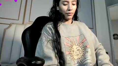 Vaioleth online show from 06.12.26