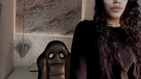 Vaioleth online show from 06.27.26