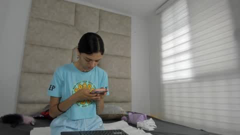 Snapshot of vaiolett_smith chatting on 09.25.25 V A I O L E T T S M I T H online show from 09.25.25