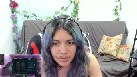 Snapshot of vaioletuwu chatting on 02.17.26 Vaiolet1314 online show from 02.17.26