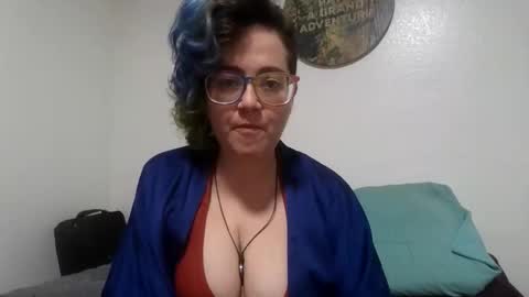 valarieak online show from 10.26.25