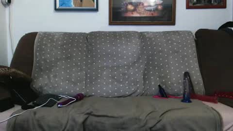 Snapshot of valemer chatting on 01.19.25 Cheating Slut online show from 01.19.25