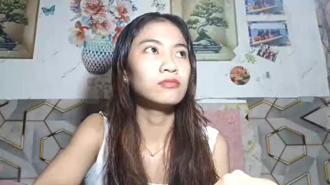 Snapshot of valenciasumney chatting on 07.17.26 Camille online show from 07.17.26