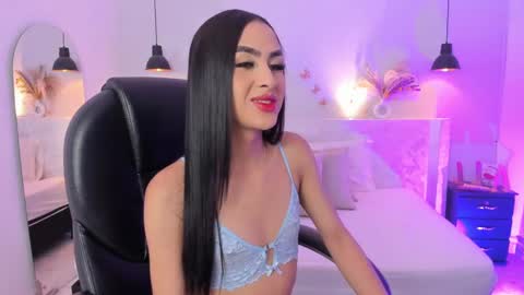 Snapshot of valenn__smith chatting on 02.05.25 Valentina online show from 02.05.25
