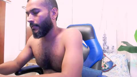 Valentine online show from 12.13.24