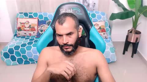 Valentine online show from 12.20.24