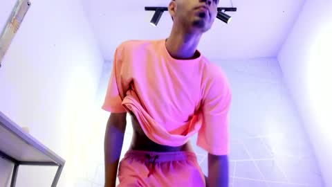 VALENTIN  online show from 04.15.26