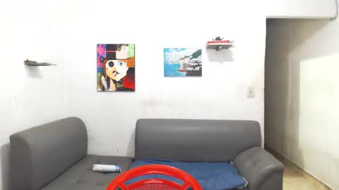 Snapshot of valentina028 chatting on 09.17.25 valentina028 online show from 09.17.25