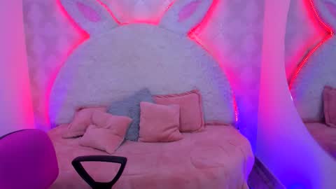 Valentina online show from 11.05.25