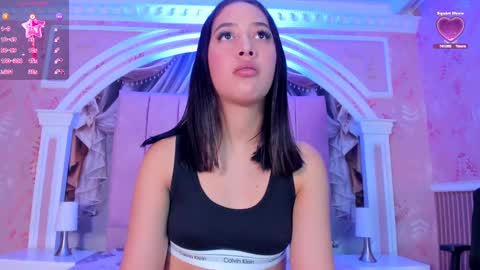 Snapshot of valentina_cortes72 chatting on 02.21.25 Valentina online show from 02.21.25