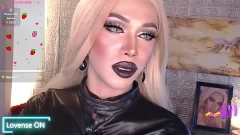 Amanda online show from 11.20.25