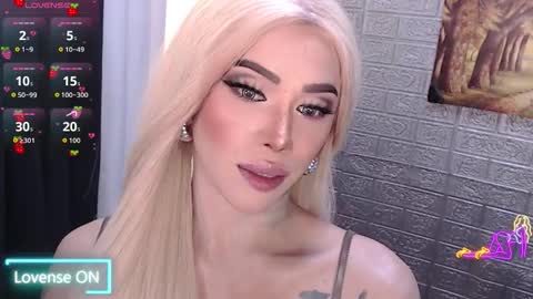 Amanda online show from 11.24.25