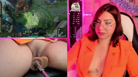 Snapshot of valentina_greco chatting on 12.31.24 Valentina online show from 12.31.24