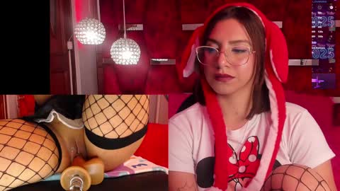 Snapshot of valentina_greco chatting on 01.04.25 Valentina online show from 01.04.25