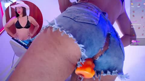 Snapshot of valentina_greco chatting on 01.06.25 Valentina online show from 01.06.25