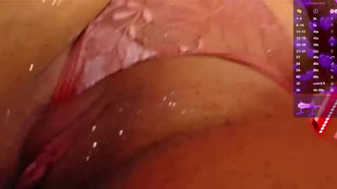 Snapshot of valentina_greco chatting on 02.14.25 Valentina online show from 02.14.25