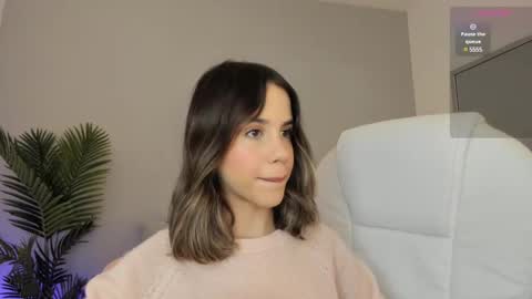 Snapshot of valentina_m17 chatting on 02.27.25 VALENTINA online show from 02.27.25