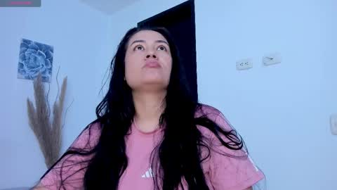 valentina_owens online show from 04.21.26