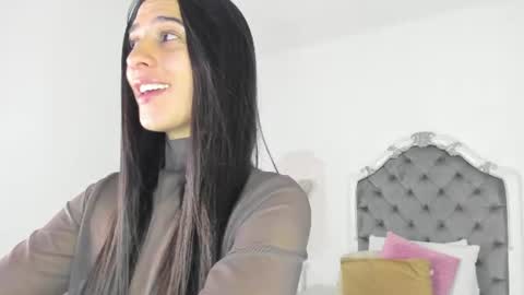 Snapshot of valentina_ross_ chatting on 07.01.26 Valentina online show from 07.01.26