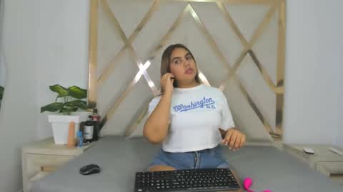 valentinaasm online show from 03.26.26