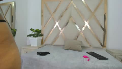 valentinaasm online show from 03.28.26