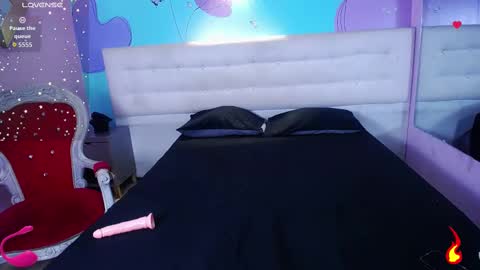 Valentinaluxee online show from 09.25.25