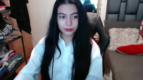 Snapshot of valentinasmith18 chatting on 02.02.26 valentinasmith18 online show from 02.02.26