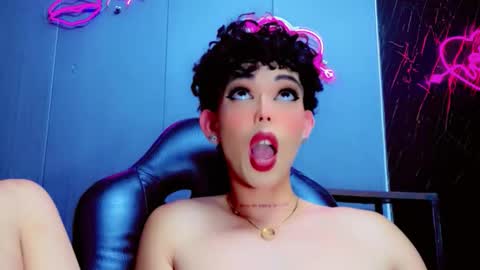 Marian online show from 11.21.25