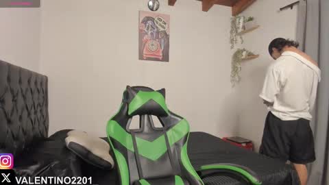 valentino online show from 10.02.25